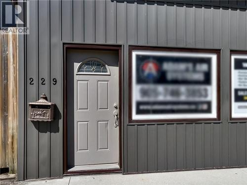 229 Parkdale Avenue N, Hamilton, ON - 