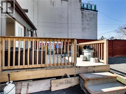 229 Parkdale Avenue N, Hamilton, ON - Outdoor With Exterior