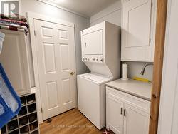 LAUNDRY 2PC MAIN FLOOR BATH - 