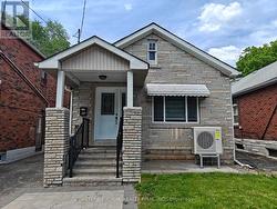 86 PATTERSON AVENUE Toronto, ON M1L 3Y4