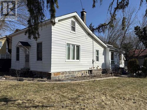 1 QUEEN STREET  Whitby, ON L1M 1C5