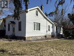 1 QUEEN STREET  Whitby, ON L1M 1C5