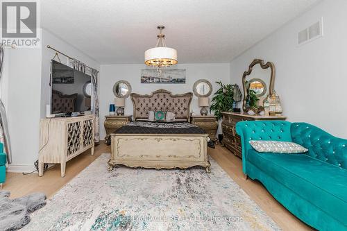 3339 Crompton Crescent, Mississauga, ON 