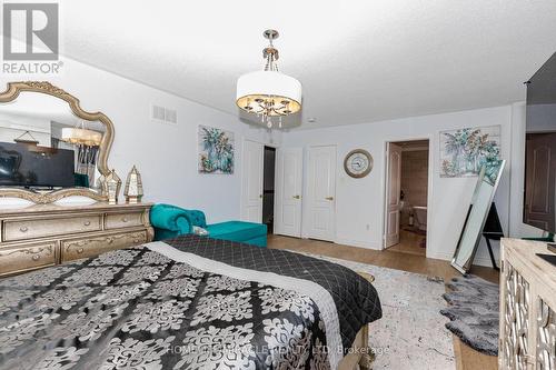 3339 Crompton Crescent, Mississauga, ON 