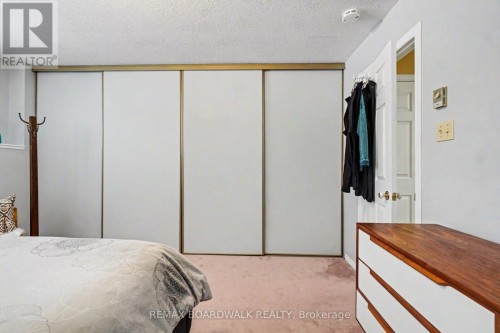 5 Briston Private, Ottawa, ON 