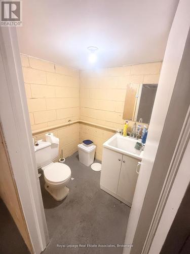 237 Lakeshore Road E, Mississauga, ON 