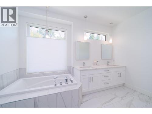 4451 Hayes Road, Kelowna, BC 