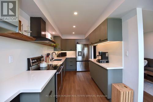 2499 Whittaker Drive, Burlington, ON 