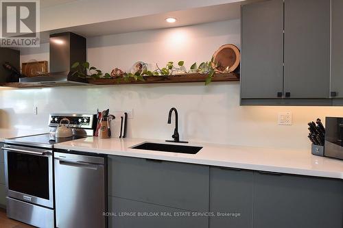 2499 Whittaker Drive, Burlington, ON 