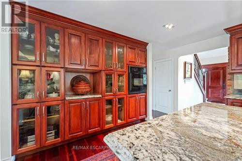 493 Ridge Road E, Grimsby, ON - Indoor