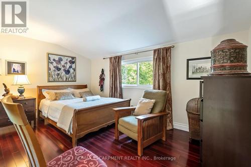 493 Ridge Road E, Grimsby, ON - Indoor Photo Showing Bedroom