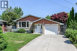40 BERMUDA Court  Hamilton, ON L9C 2J8