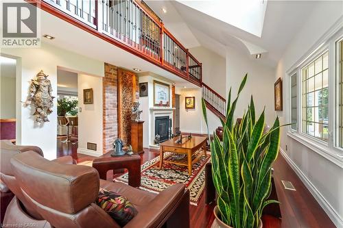 493 Ridge Road E, Grimsby, ON - Indoor Photo Showing Other Room