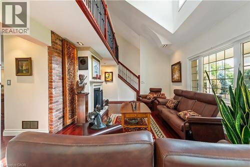 493 Ridge Road E, Grimsby, ON - Indoor Photo Showing Other Room