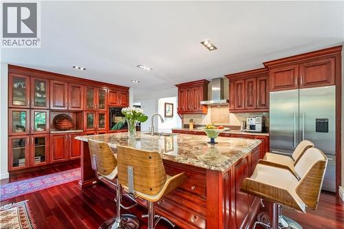 493 Ridge Road E, Grimsby, ON - Indoor Photo Showing Kitchen