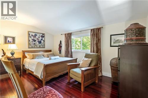 493 Ridge Road E, Grimsby, ON - Indoor Photo Showing Bedroom