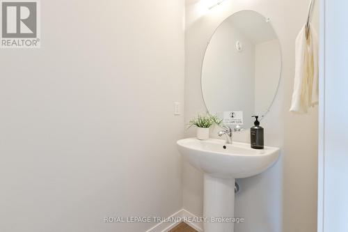 112 Styles Drive, St. Thomas, ON - Indoor Photo Showing Bathroom