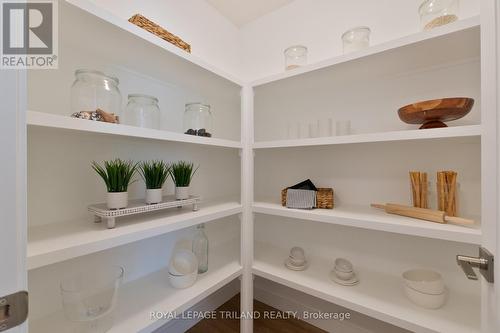 112 Styles Drive, St. Thomas, ON - Indoor With Storage