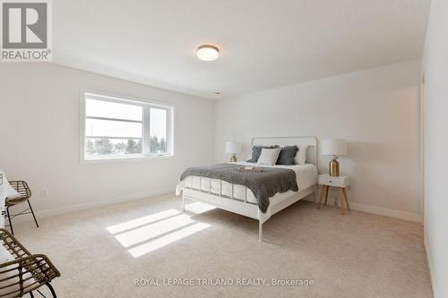 112 Styles Drive, St. Thomas, ON - Indoor Photo Showing Bedroom