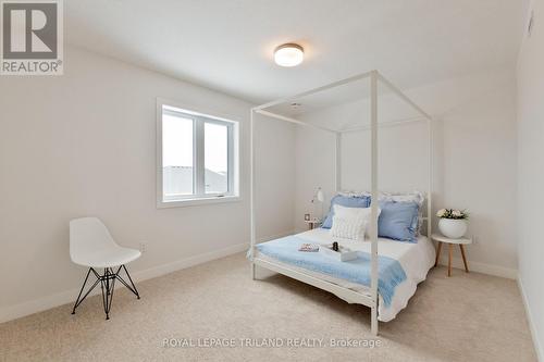 112 Styles Drive, St. Thomas, ON - Indoor Photo Showing Bedroom