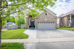 12 KINGSLEY ROAD  Halton Hills, ON L7J 2Z5