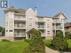 102 1202 1st AVENUE NW Moose Jaw, SK S6H 3N6