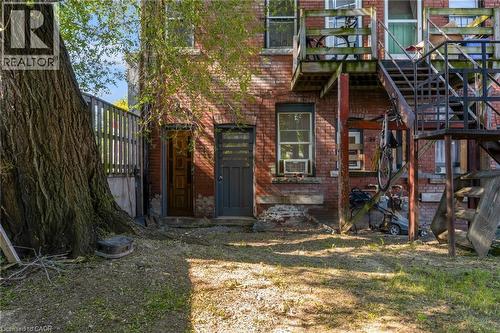 1371 Main Street E, Hamilton, ON - Outdoor