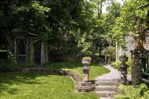 55 Cayley Street, Hamilton, ON 
