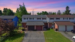 54 Scott Crescent  Barrie, ON L4N 4W3