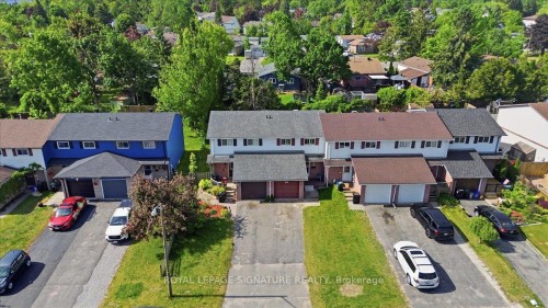 54 Scott Crescent, Barrie, ON 