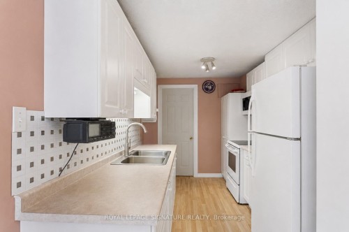 54 Scott Crescent, Barrie, ON 
