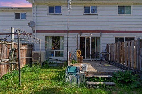 54 Scott Crescent, Barrie, ON 