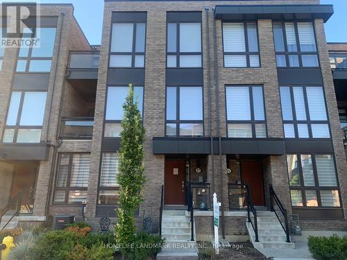 27 THORNCREST DRIVE  Vaughan, ON L4J 0K1