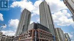 3806 - 430 SQUARE ONE DRIVE  Mississauga, ON L5B 0L6