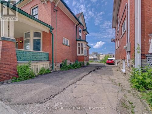 59 Irvin Street, Kitchener, ON 