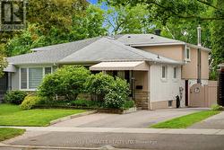 1612 WAVELL CRESCENT  Mississauga, ON L4X 1X1