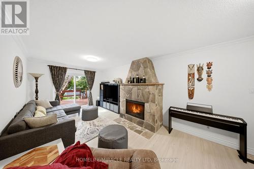 1612 Wavell Crescent, Mississauga, ON 