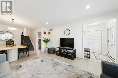 1612 Wavell Crescent, Mississauga, ON 