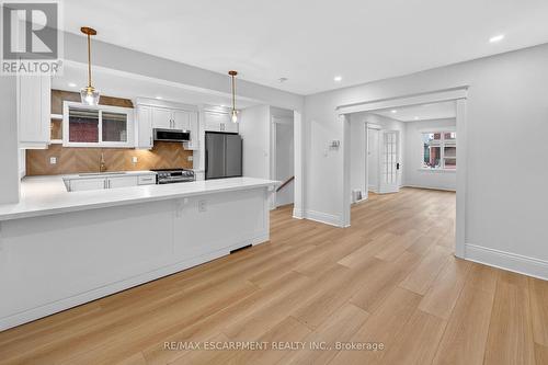 101 Houghton Avenue S, Hamilton, ON 