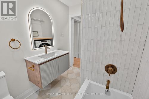 101 Houghton Avenue S, Hamilton, ON 