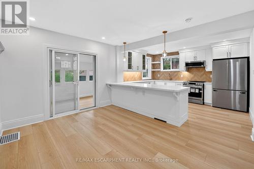 101 Houghton Avenue S, Hamilton, ON 