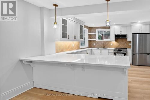 101 Houghton Avenue S, Hamilton, ON 