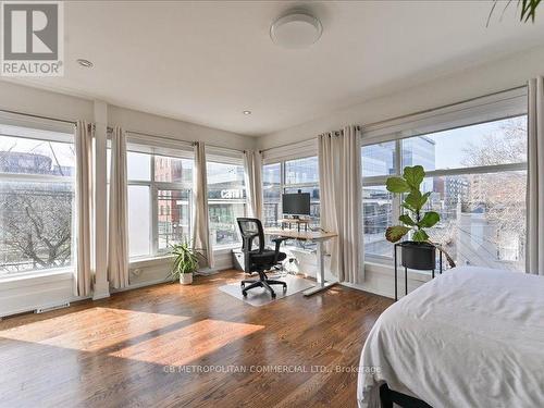 968 Queen Street W, Toronto, ON 