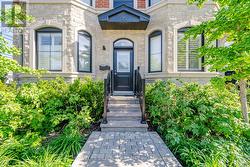 1 - 35 SOMERS AVENUE Toronto, ON M4J 1W2