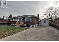 134 GLEN MORRIS DRIVE St. Catharines, ON L2T 2N2