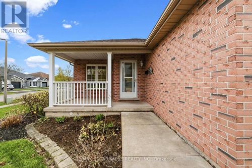 296 Autumn Crescent, Welland, ON 