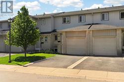31 - 1675 UPPER GAGE AVENUE  Hamilton, ON L8W 3R8
