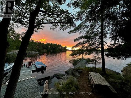 10 ISLAND 21 KL BOYD ISLAND  Gravenhurst (Morrison), ON P0E 1G0
