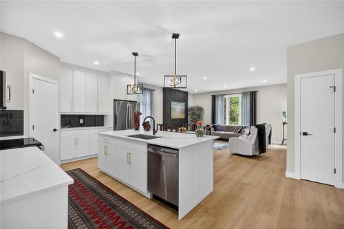 731 Elmhurst Road, Winnipeg, MB 