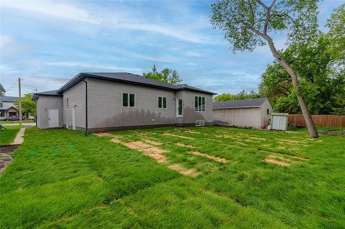 731 Elmhurst Road, Winnipeg, MB 